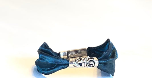 BUCKLE